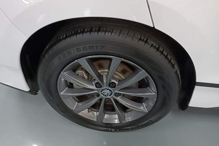 Used BYD Qin L 2025 EV 470KM Leading Edition Exterior 5