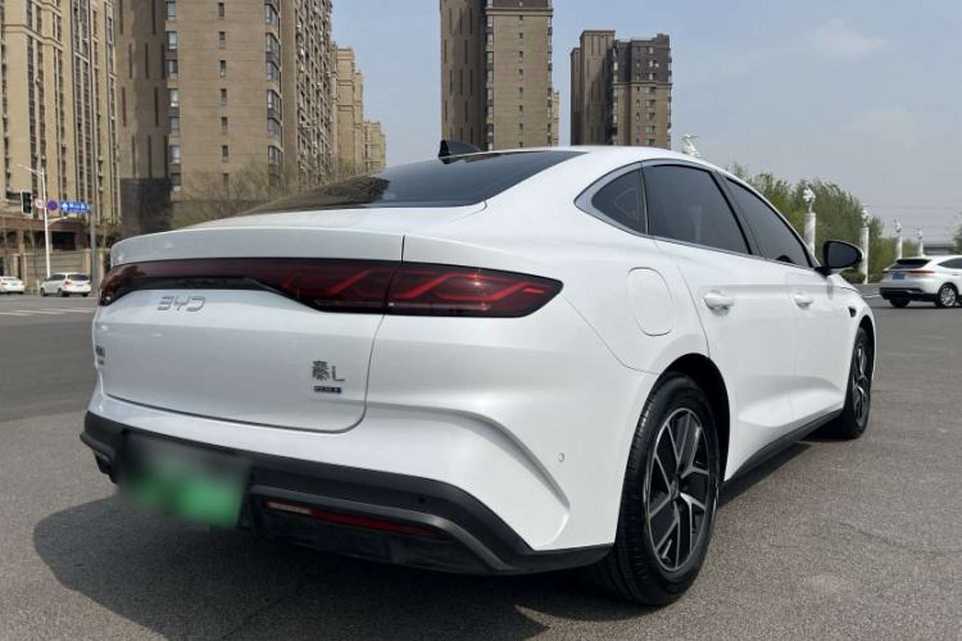 Used BYD Qin L 2025 DM-i Smart Drive 120KM Leading Model Exterior 5