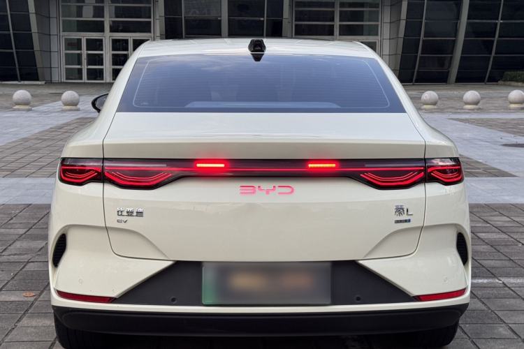 Used BYD Qin L 2025 EV 470KM Leading Edition Exterior 5