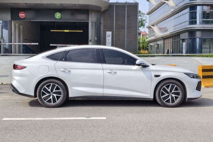 Used BYD Qin L 2025 DM-i Smart Drive 80KM Superior Model Exterior 6