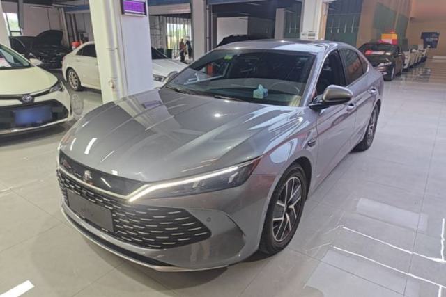 BYD Qin L 2025 DM-i Smart Drive 120KM Leading Model с пробегом