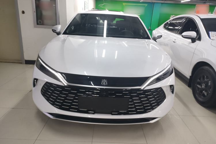 Used BYD Qin L 2025 DM-i Smart Drive 120KM Leading Model Front