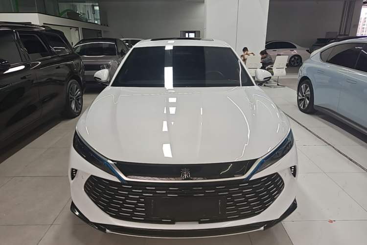 Used BYD Qin L 2025 DM-i Smart Drive 120KM Leading Model Front
