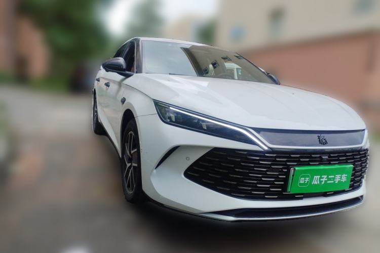 Used BYD Qin L 2025 DM-i Smart Drive 120KM Leading Model Front Right 45 Deg