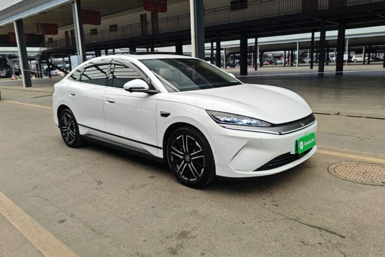 Used BYD Qin L 2025 EV 545KM Excellence Edition Front Right 45 Deg