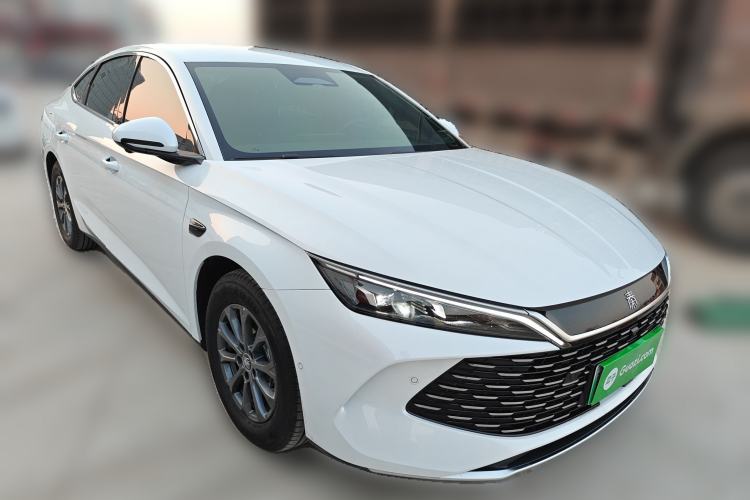 Used BYD Qin L 2025 DM-i Smart Drive 80KM Leading Model Front Right 45 Deg