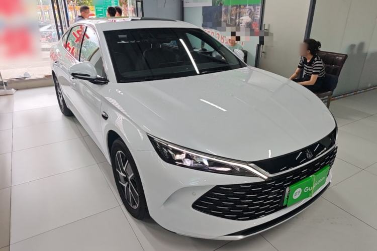Used BYD Qin L 2025 DM-i Smart Drive 120KM Superior Model Front Right 45 Deg