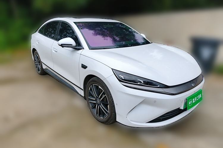 Used BYD Qin L 2025 EV 545KM Excellence Edition Front Right 45 Deg