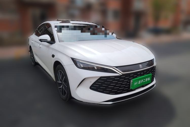 Used BYD Qin L 2025 DM-i Smart Drive 120KM Leading Model Front Right 45 Deg