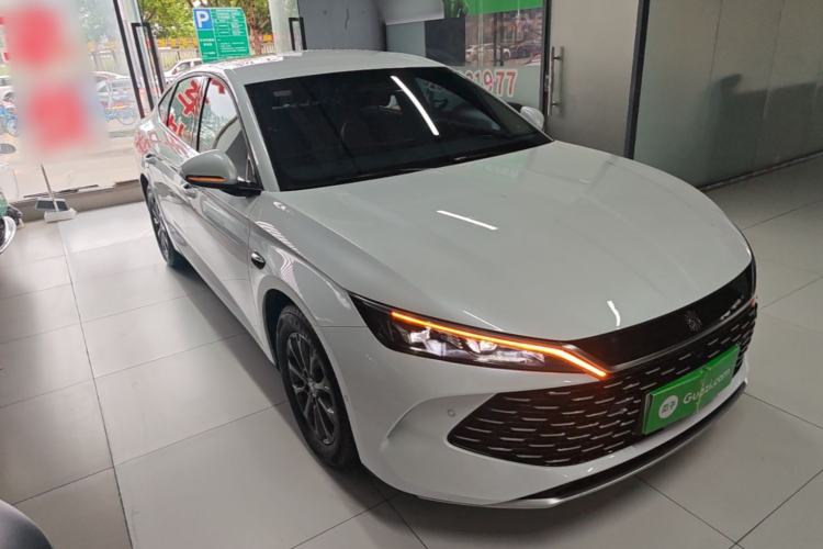 Used BYD Qin L 2025 DM-i Smart Drive 80KM Leading Model Front Right 45 Deg