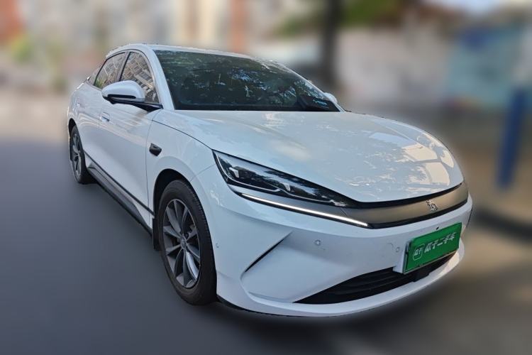 Used BYD Qin L 2025 EV 470KM Leading Edition Front Right 45 Deg