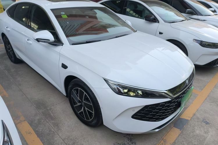 Used BYD Qin L 2025 DM-i Smart Drive 120KM Superior Model Front Right 45 Deg