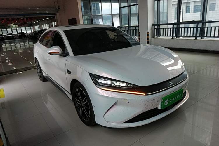Used BYD Qin L 2025 EV 545KM Excellence Edition Front Right 45 Deg