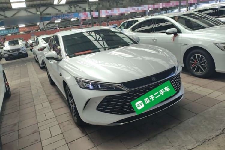 Used BYD Qin L 2025 DM-i Smart Drive 120KM Leading Model Front Right 45 Deg