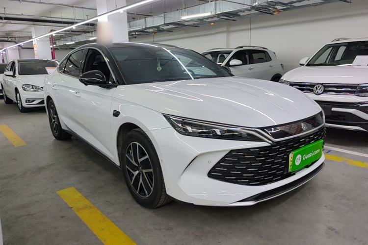Used BYD Qin L 2025 DM-i Smart Drive 120KM Superior Model Front Right 45 Deg