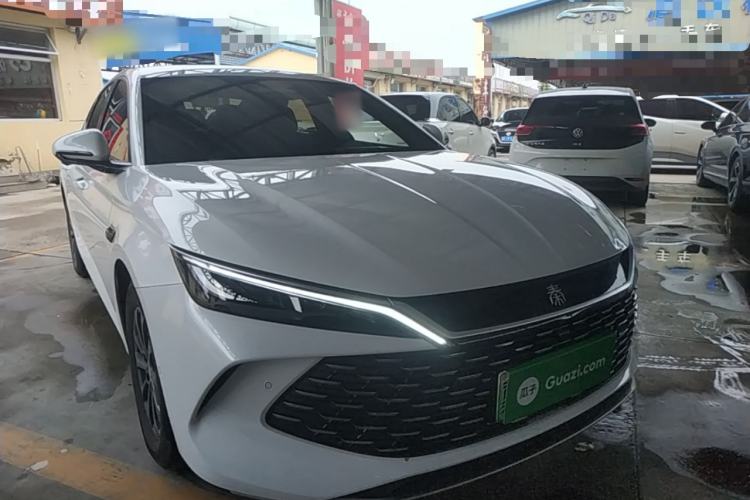 Used BYD Qin L 2025 DM-i Smart Drive 80KM Leading Model Front Right 45 Deg