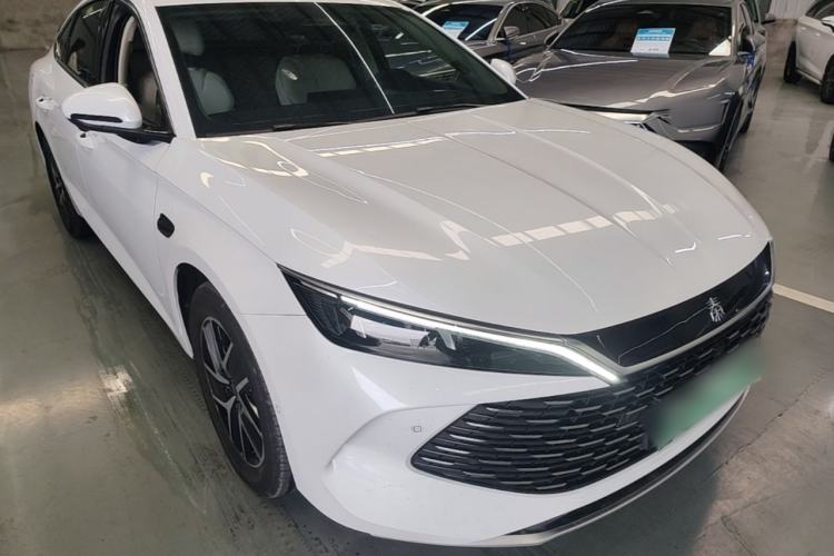Used BYD Qin L 2025 DM-i Smart Drive 120KM Leading Model Front Right 45 Deg