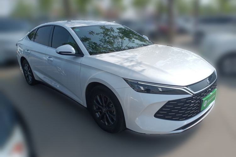 Used BYD Qin L 2025 DM-i Smart Drive 80KM Leading Model Front Right 45 Deg