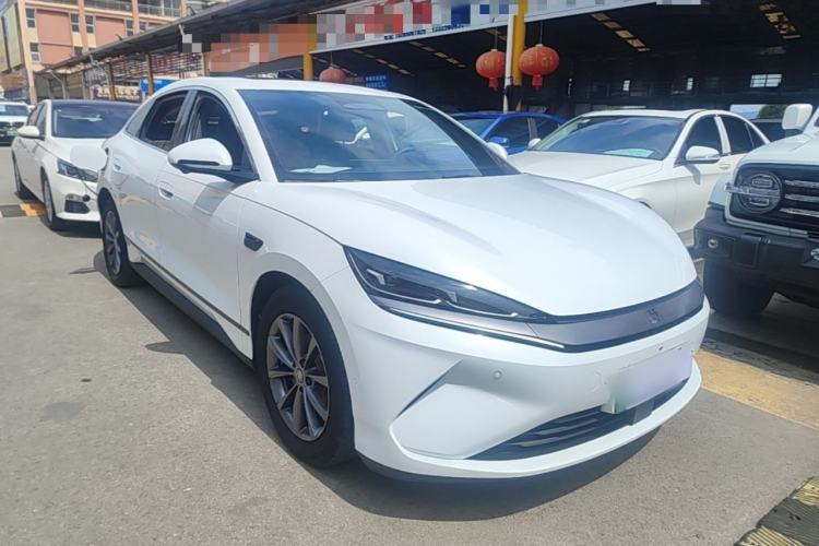 Used BYD Qin L 2025 EV 545KM Beyond Version Front Right 45 Deg