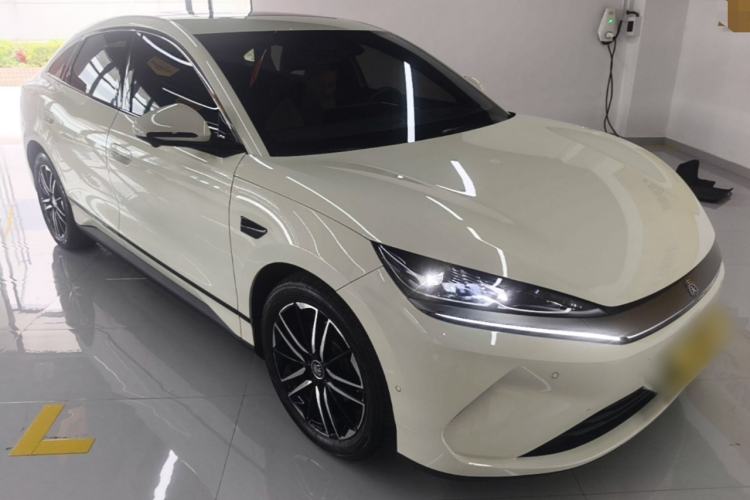 Used BYD Qin L 2025 EV 545KM Excellence Edition Front Right 45 Deg