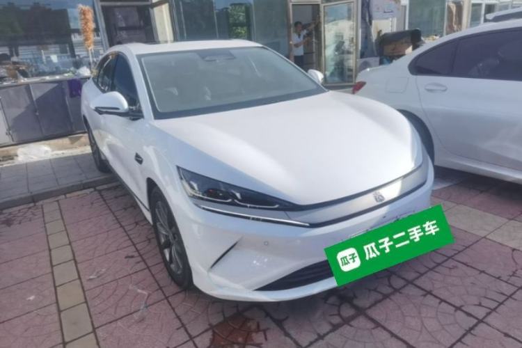 Used BYD Qin L 2025 EV 545KM Beyond Version Front Right 45 Deg