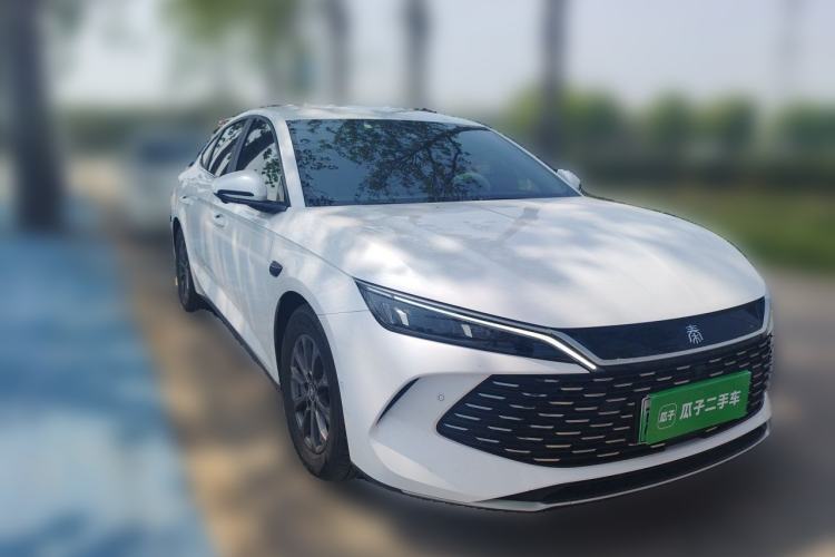 Used BYD Qin L 2025 DM-i Smart Drive 80KM Leading Model Front Right 45 Deg