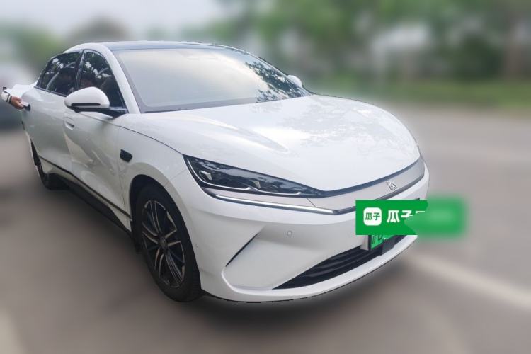 Used BYD Qin L 2025 EV 545KM Cloud Suspension Edition Front Right 45 Deg