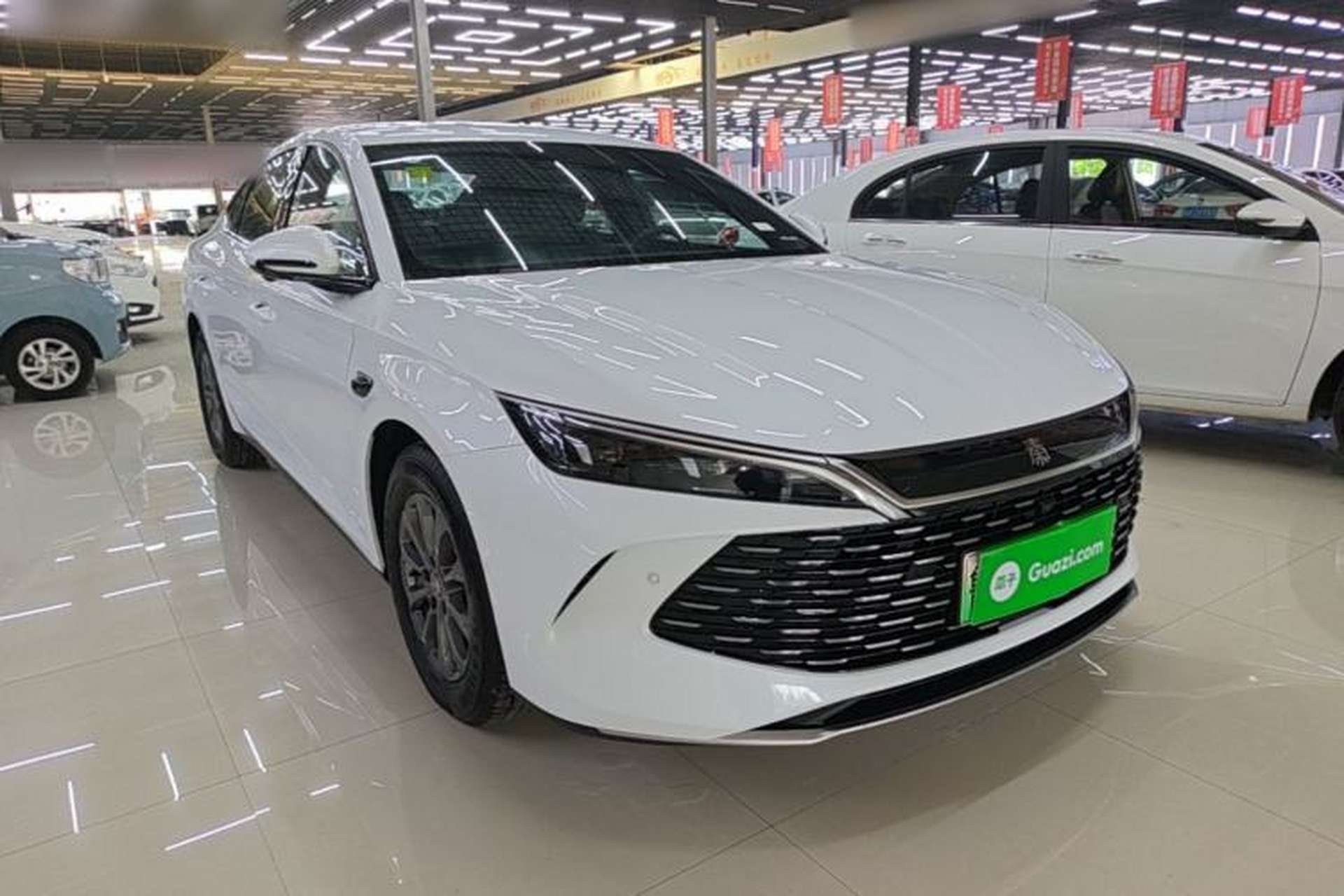 Used BYD Qin L 2025 DM-i Smart Drive 80KM Leading Model Front Right 45 Deg