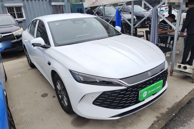 Used BYD Qin L 2025 DM-i Smart Drive 80KM Leading Model Front Right 45 Deg