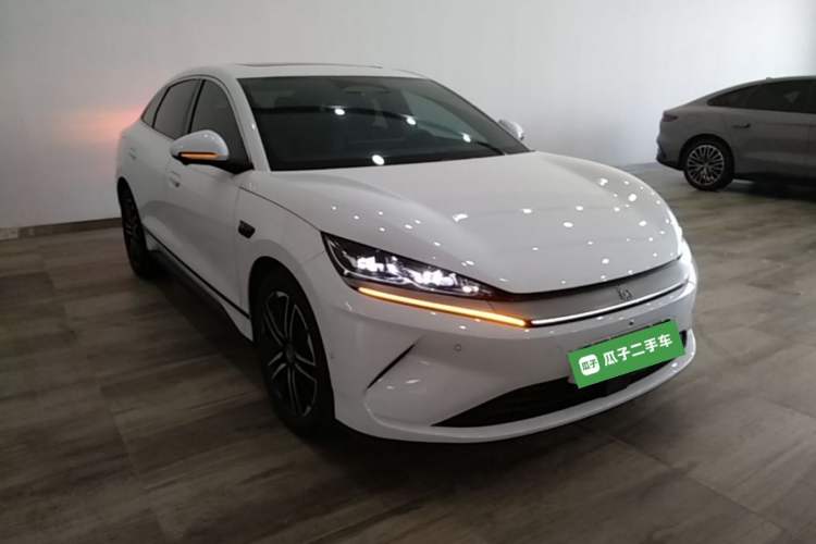 Used BYD Qin L 2025 EV 545KM Cloud Suspension Edition Front Right 45 Deg