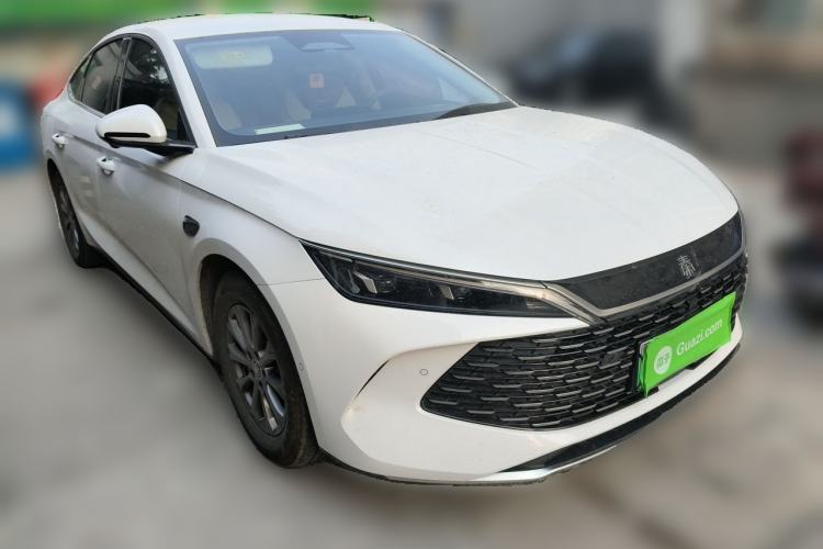 Used BYD Qin L 2025 DM-i Smart Drive 80KM Leading Model Front Right 45 Deg