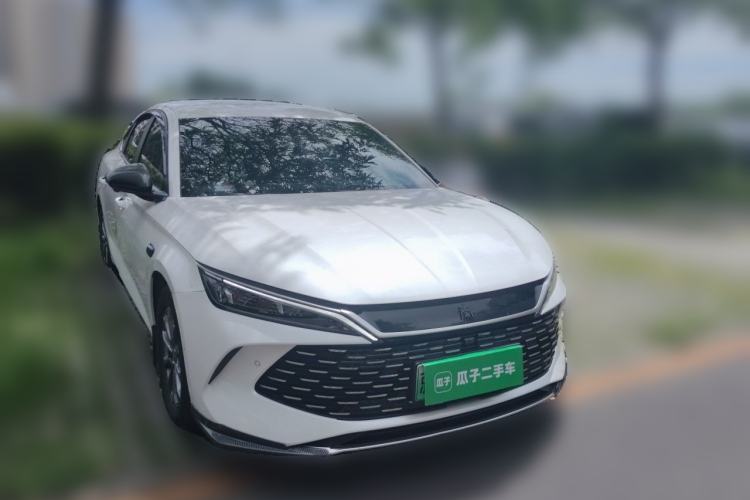 Used BYD Qin L 2025 DM-i Smart Drive 80KM Leading Model Front Right 45 Deg
