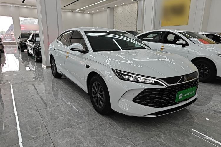 Used BYD Qin L 2025 DM-i Smart Drive 80KM Leading Model Front Right 45 Deg