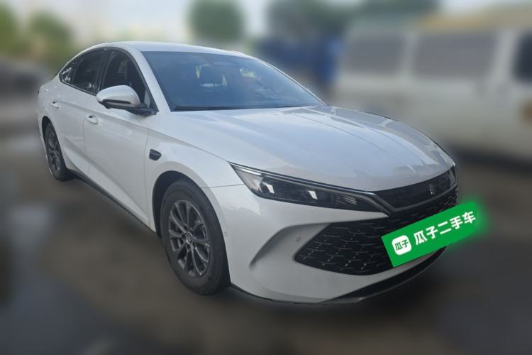 Used BYD Qin L 2025 DM-i Smart Drive 80KM Leading Model Front Right 45 Deg