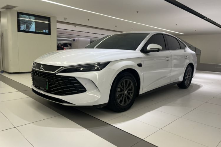 Ojetý BYD Qin L 2025 DM-i Smart Drive 80KM Leading Model Guazi used car, China used car export, Used car for sale, Used  cars, Cheapest cars for sale
