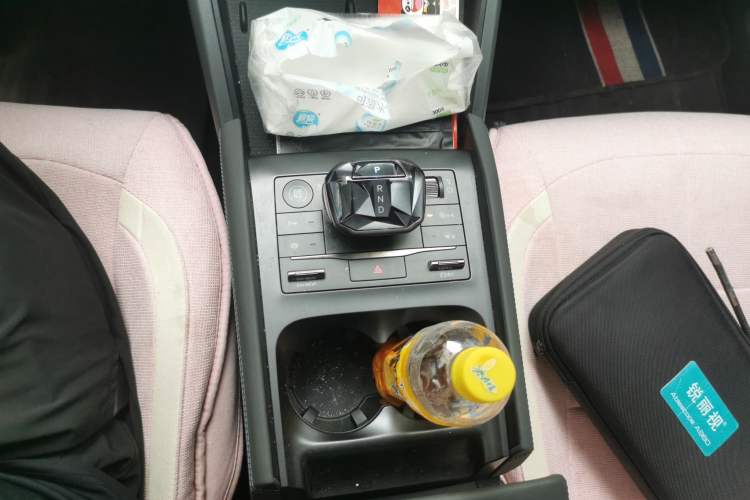 Used BYD Qin L 2025 DM-i Smart Drive 80KM Leading Model Gear Lever