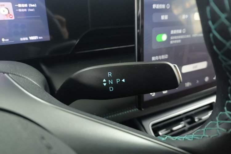 Used BYD Qin L 2025 EV 545KM Cloud Suspension Edition Gear Lever