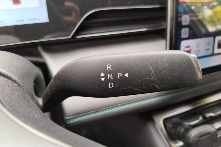 Used BYD Qin L 2025 EV 545KM Beyond Version Gear Lever