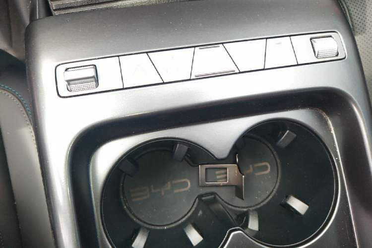 Used BYD Qin L 2025 EV 545KM Beyond Version Gear Lever