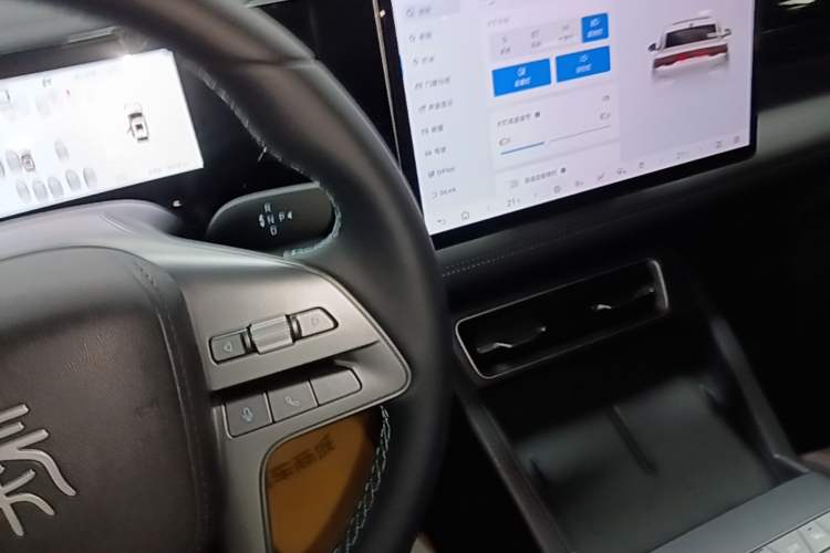 Used BYD Qin L 2025 EV 470KM Leading Edition Gear Lever