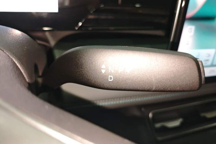 Used BYD Qin L 2025 EV 545KM Beyond Version Gear Lever