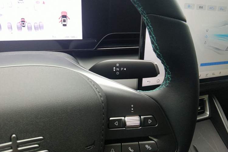 Used BYD Qin L 2025 EV 545KM Cloud Suspension Edition Gear Lever