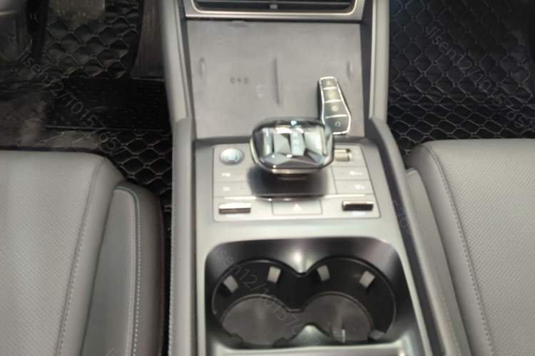 Used BYD Qin L 2025 DM-i Smart Drive 120KM Superior Model Gear Lever