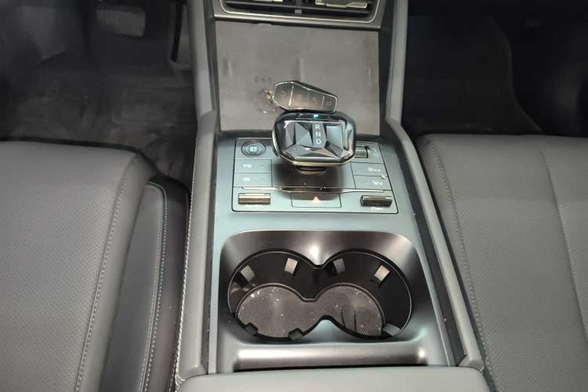 Used BYD Qin L 2025 DM-i Smart Drive 120KM Superior Model Gear Lever