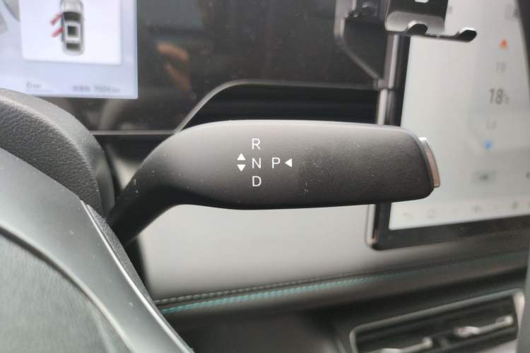 Used BYD Qin L 2025 EV 545KM Beyond Version Gear Lever
