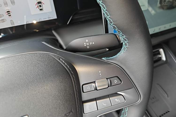 Used BYD Qin L 2025 EV 545KM Cloud Suspension Edition Gear Lever