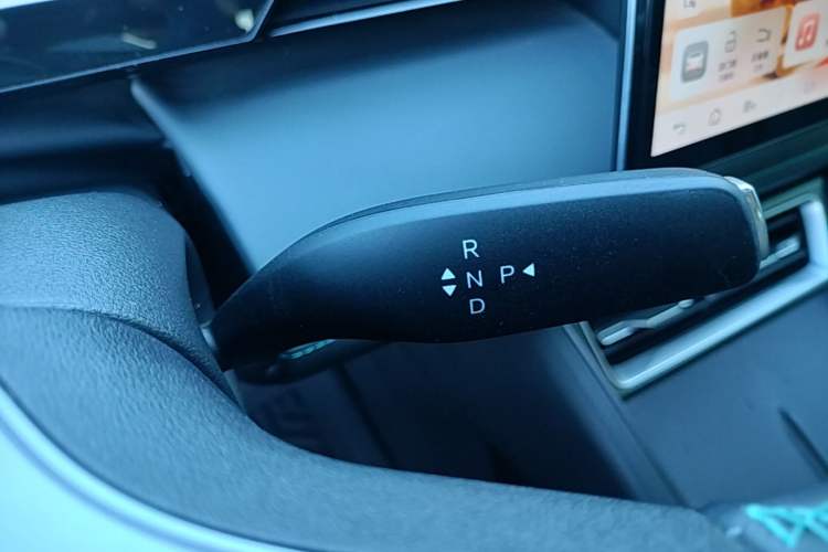 Used BYD Qin L 2025 EV 470KM Leading Edition Gear Lever