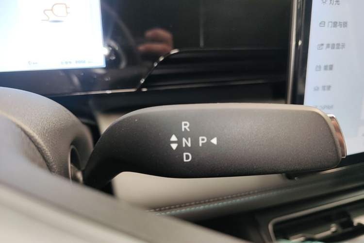 Used BYD Qin L 2025 EV 545KM Beyond Version Gear Lever