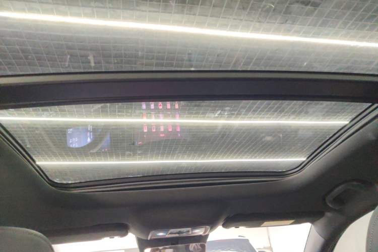 Used BYD Qin L 2025 DM-i Smart Drive 80KM Superior Model Headliner