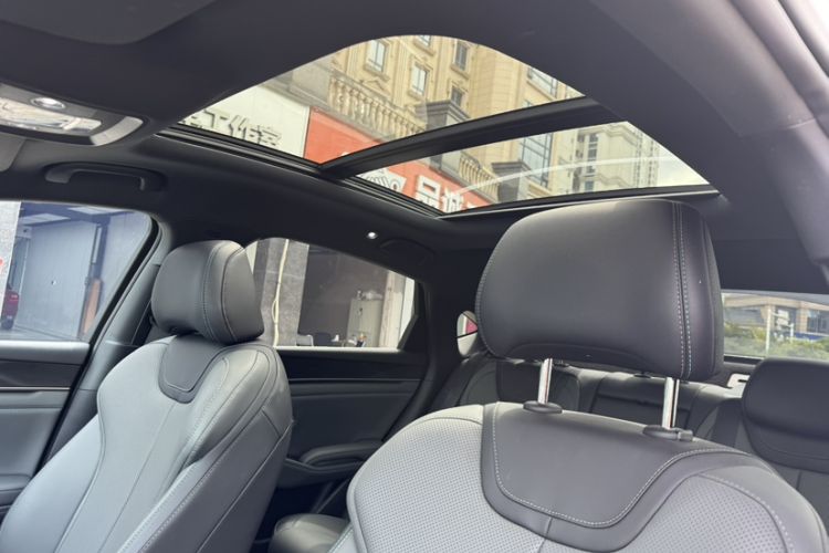 Used BYD Qin L 2025 DM-i Smart Drive 120KM Superior Model Headliner